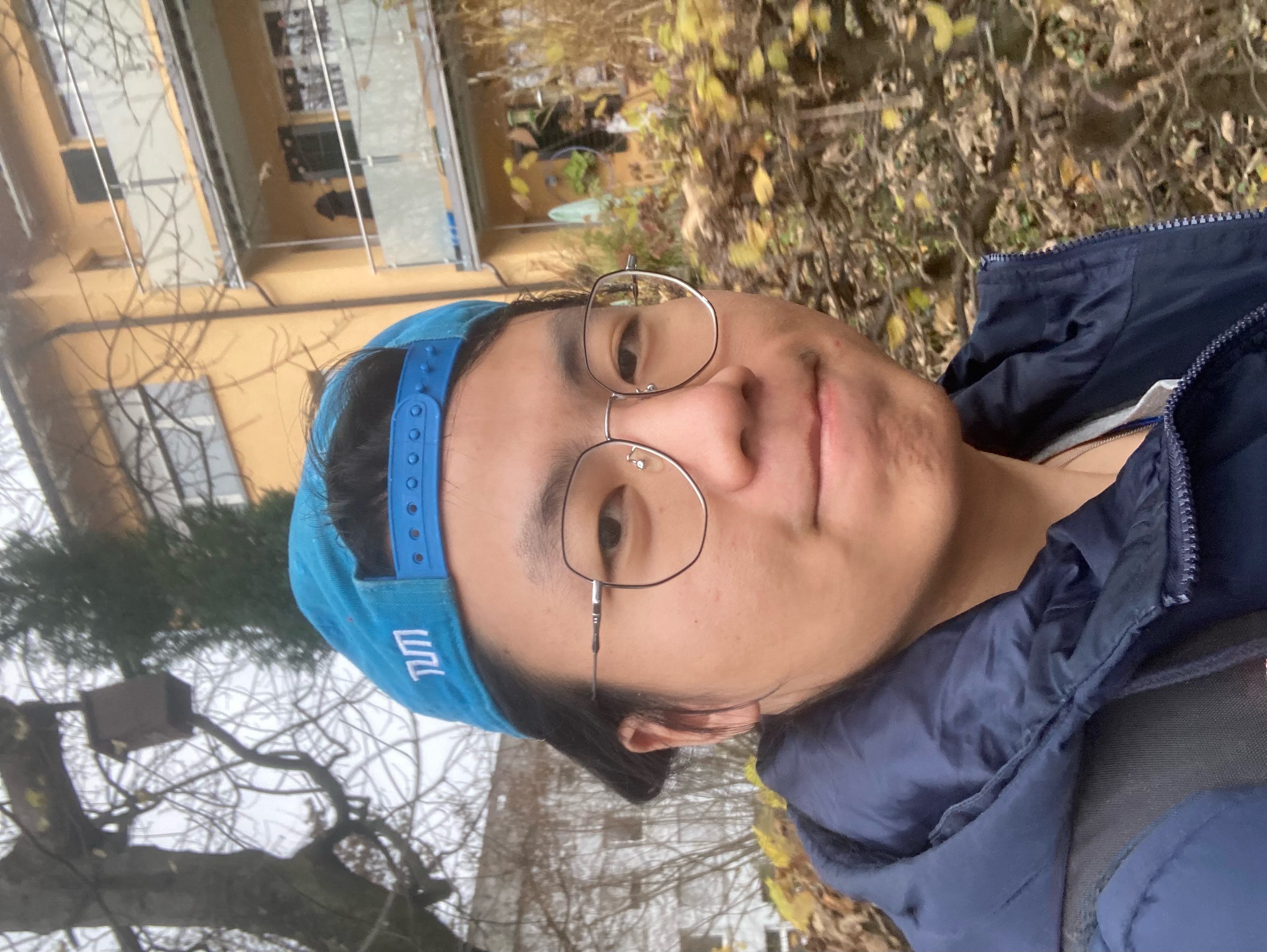 Yuanzhi Zhu
